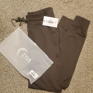 Zyia olive ascend joggers